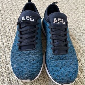 APL women’s sneakers